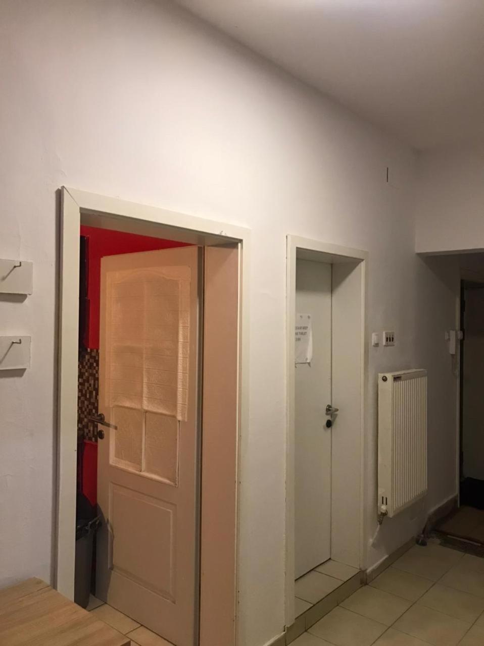 Newborn Center Hostel All Day Free Coffee Priştine Dış mekan fotoğraf