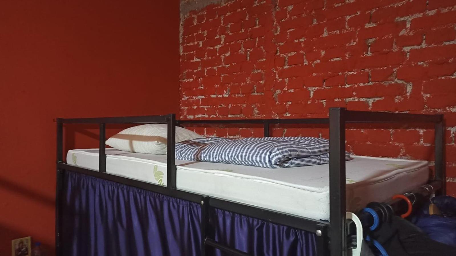 Newborn Center Hostel All Day Free Coffee Priştine Dış mekan fotoğraf