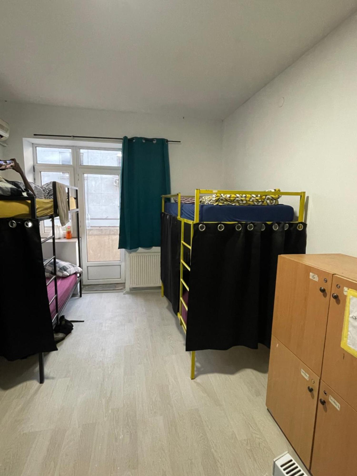 Newborn Center Hostel All Day Free Coffee Priştine Dış mekan fotoğraf